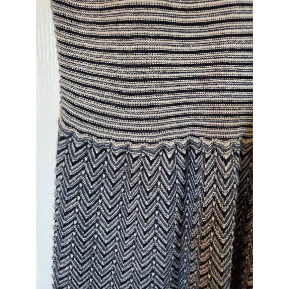 Knitted & Knotted Silver Stripe Chevron Wool Blend Sleeveless Midi Dress Medium - Picture 13 of 14